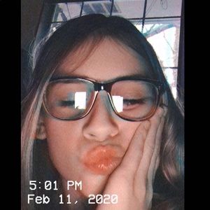 Meet your Posher, Charlotte